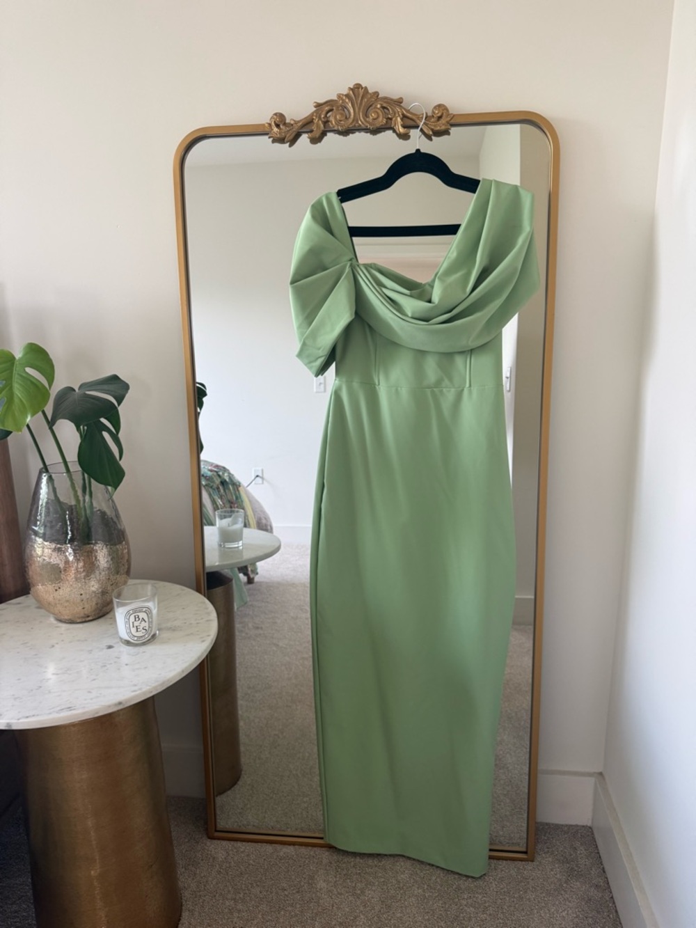 ANGELINA Green Draped Shoulder Maxi Dress